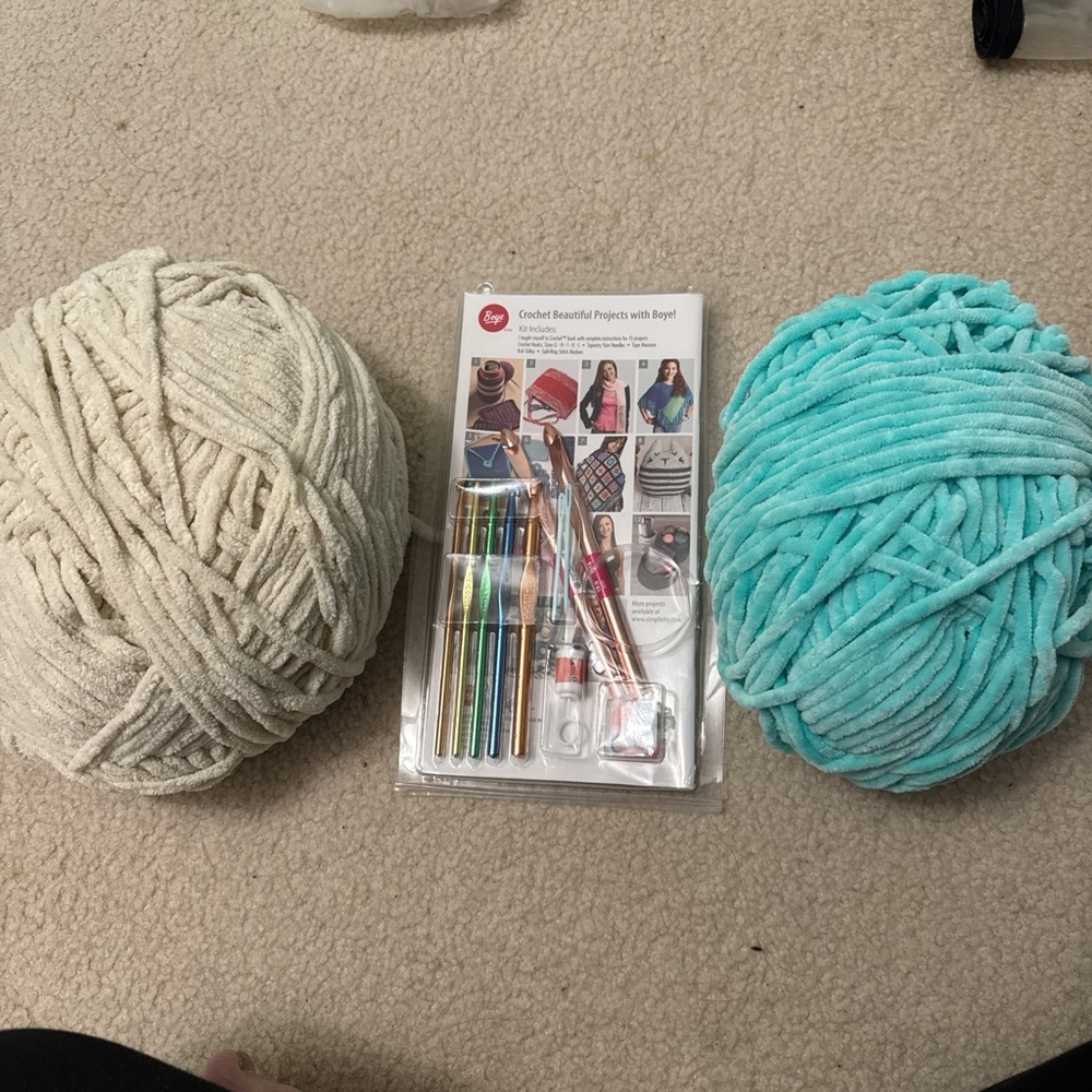 Luxurious Cream and Blue Yarn Set